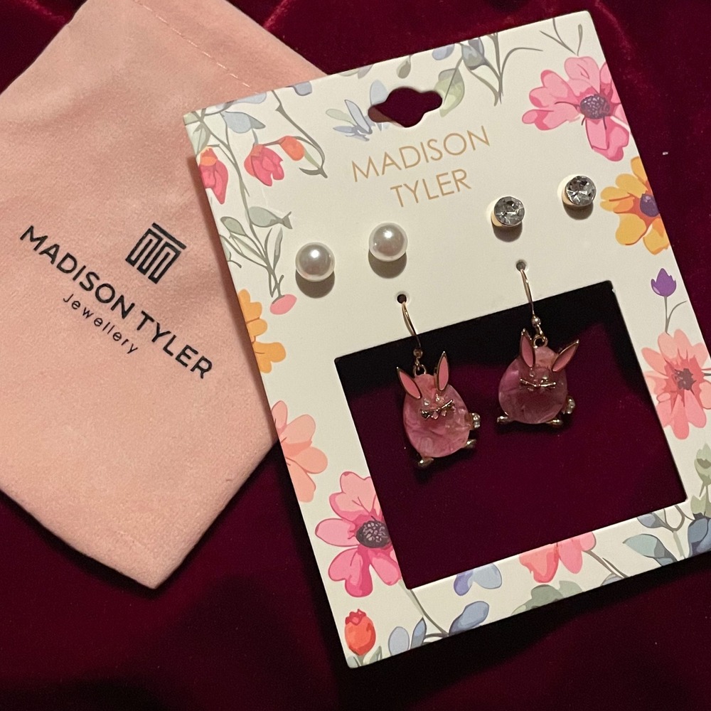 Madison Tyler Pink Resin Bunny Pearl Crystal Earring Set 3 Pairs Gold‎ Tone New